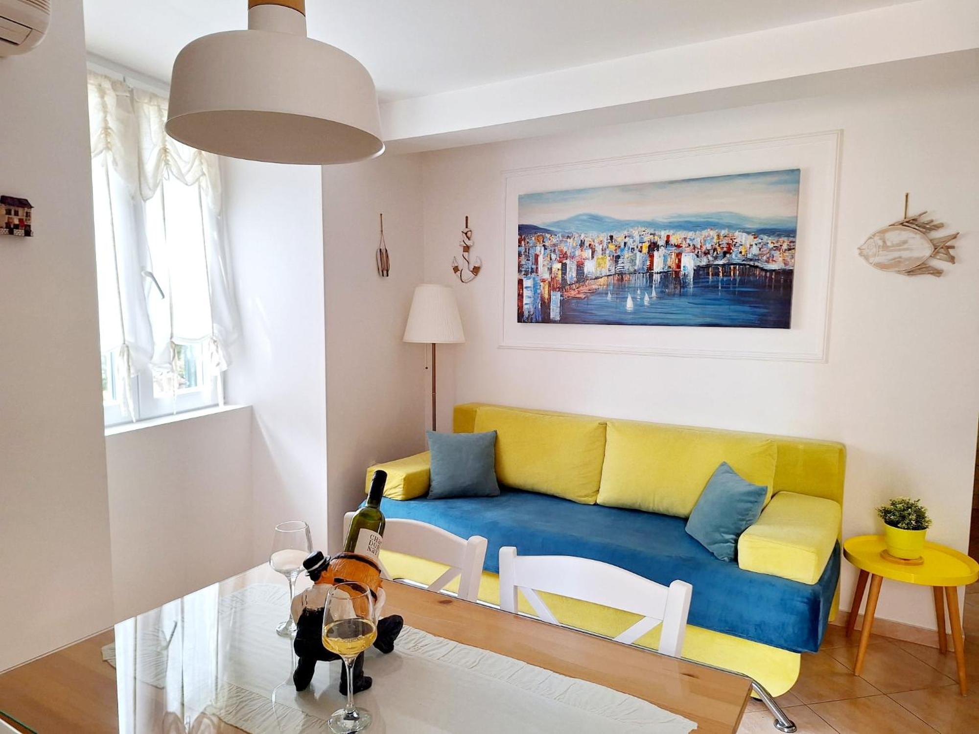 Apartment Megi In Supetar Historical Core Exterior photo